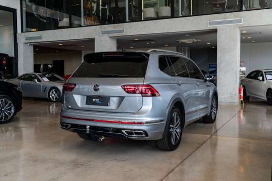 VOLKSWAGEN-TIGUAN-2023