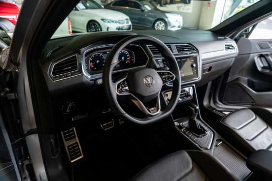 VOLKSWAGEN-TIGUAN-2023