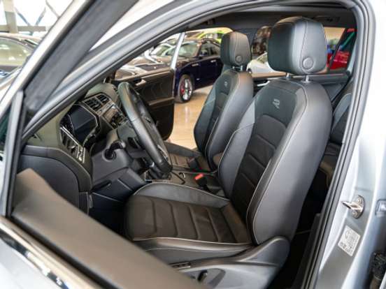 VOLKSWAGEN-TIGUAN-2.0 300 TSI GASOLINA ALLSPACE R-LINE AUTOMÁTICO VOLKSWAGEN-TIGUAN-2023