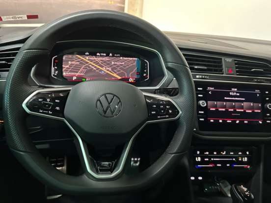 VOLKSWAGEN-TIGUAN-2.0 300 TSI GASOLINA ALLSPACE R-LINE AUTOMÁTICO VOLKSWAGEN-TIGUAN-2024