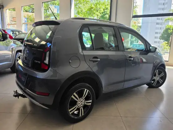 VOLKSWAGEN-UP-1.0 170 TSI TOTAL FLEX XTREME 4P MANUAL VOLKSWAGEN-UP-2020