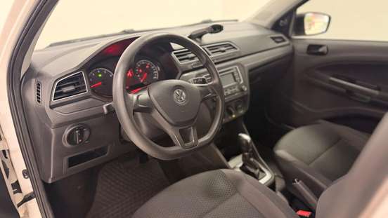 VOLKSWAGEN-VOYAGE-2021