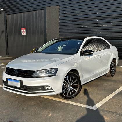 VOLKSWAGEN JETTA 2.0 TSI HIGHLINE 211CV GASOLINA 4P TIPTRONIC