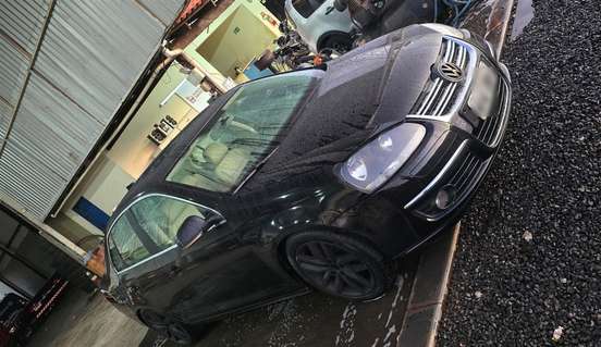 VOLKSWAGEN-JETTA-2009