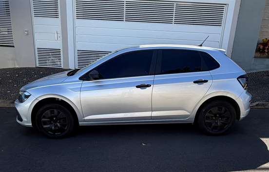 VOLKSWAGEN-POLO-2024