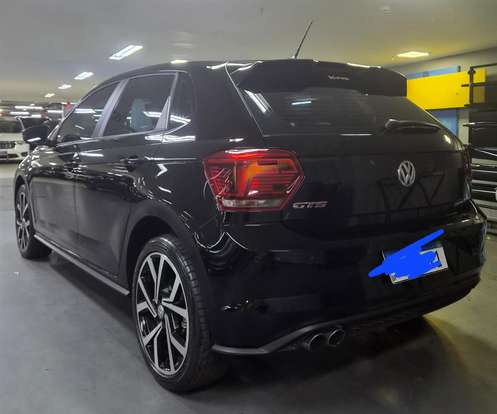 VOLKSWAGEN-POLO-2021