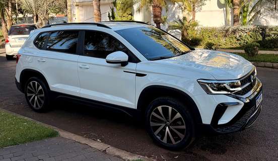 VOLKSWAGEN-TAOS-2021