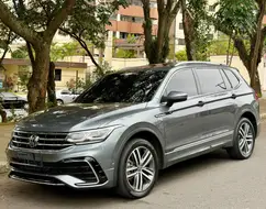 VOLKSWAGEN TIGUAN 2.0 300 TSI GASOLINA ALLSPACE R-LINE AUTOMÁTICO VOLKSWAGEN TIGUAN 2.0 300 TSI GASOLINA ALLSPACE R-LINE AUTOMÁTICO
