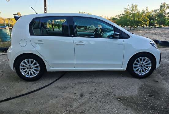 VOLKSWAGEN-UP-1.0 TSI MOVE UP 12V FLEX 4P MANUAL VOLKSWAGEN-UP-2018
