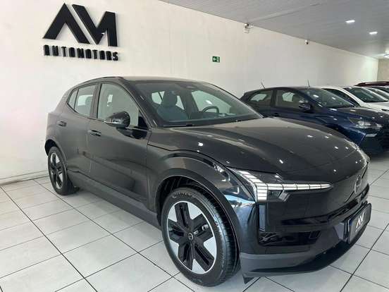 VOLVO-EX30-2024