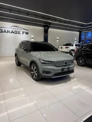 VOLVO XC40 P8 RECHARGE ELECTRIC BEV PURE AWD VOLVO XC40 P8 RECHARGE ELECTRIC BEV PURE AWD