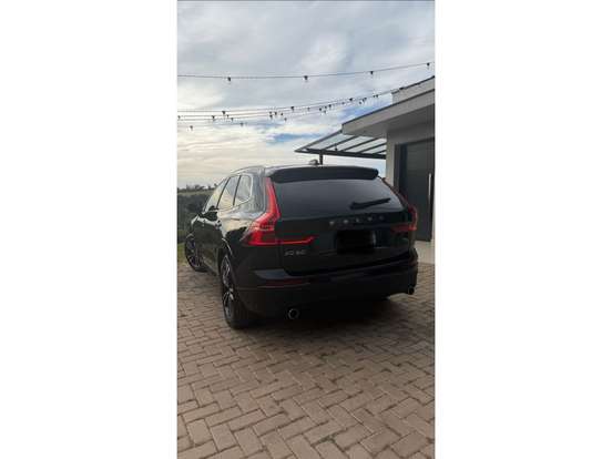 VOLVO-XC60-2.0 T5 GASOLINA MOMENTUM AWD GEARTRONIC VOLVO-XC60-2020