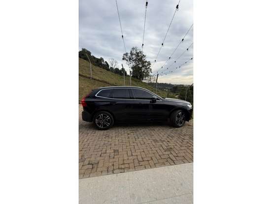 VOLVO-XC60-2.0 T5 GASOLINA MOMENTUM AWD GEARTRONIC VOLVO-XC60-2020