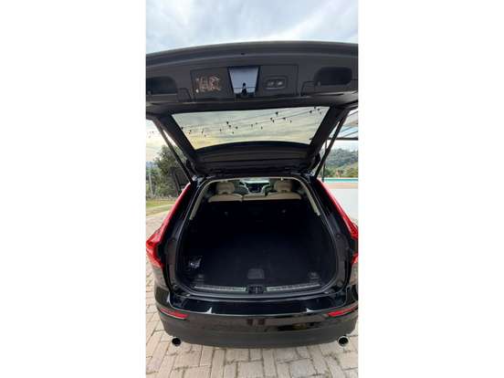 VOLVO-XC60-2.0 T5 GASOLINA MOMENTUM AWD GEARTRONIC VOLVO-XC60-2020