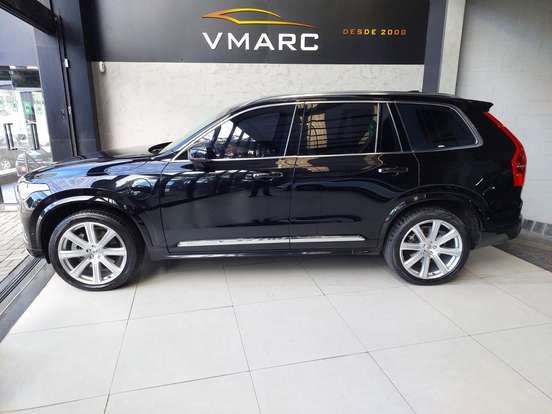 VOLVO-XC90-2018