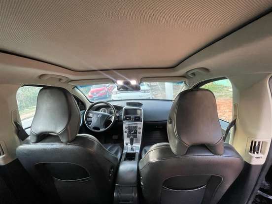 VOLVO-XC60-2009