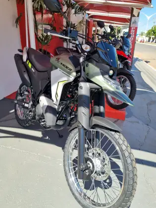 YAMAHA XTZ 250 LANDER CONNECTED YAMAHA XTZ 250 LANDER CONNECTED