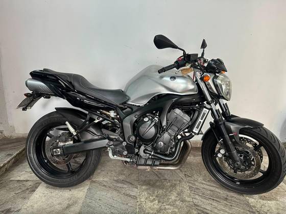 YAMAHA FAZER 600 