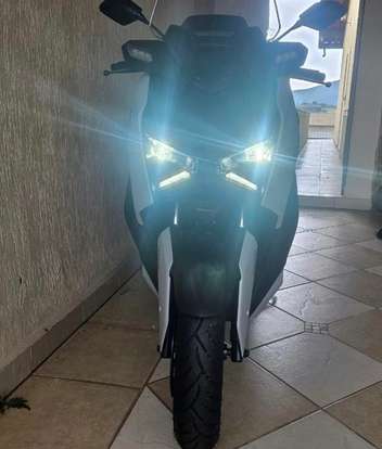 YAMAHA-XMAX 250 CONNECTED ABS-2025