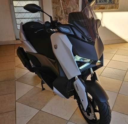 YAMAHA-XMAX 250 CONNECTED ABS-2025