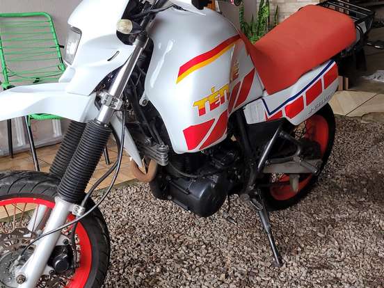 YAMAHA-XT 600 Z TÉNÉRÉ YAMAHA-XT 600 Z TÉNÉRÉ-1988