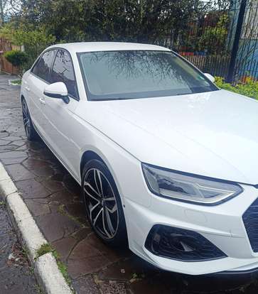 AUDI-A4-2020