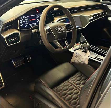 AUDI-RS6-2021