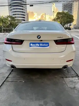 BMW-320i-2022