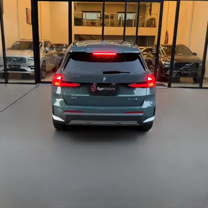 BMW-X1-2022