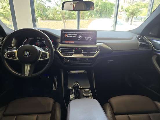 BMW-X4-2023