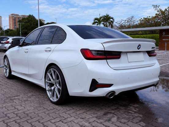 BMW-320i-2.0 16V TURBO GASOLINA SPORT GP AUTOMÁTICO BMW-320i-2019