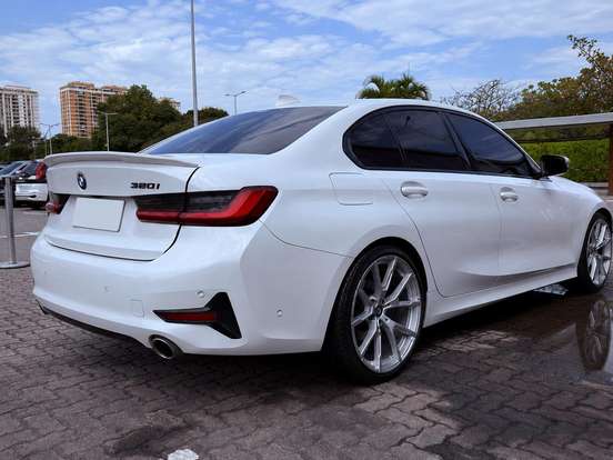 BMW-320i-2.0 16V TURBO GASOLINA SPORT GP AUTOMÁTICO BMW-320i-2019