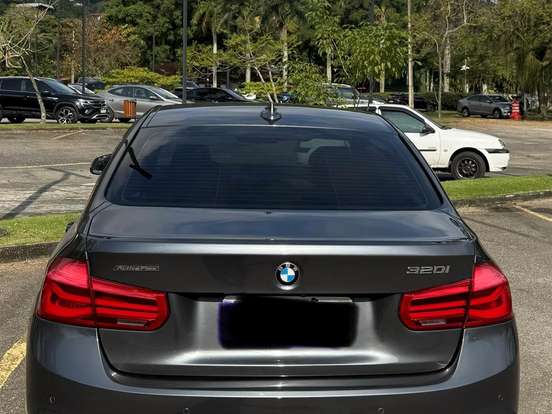 BMW-320i-2.0 SPORT 16V TURBO ACTIVE FLEX 4P AUTOMÁTICO BMW-320i-2017
