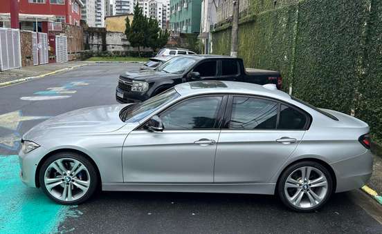 BMW-335i-2012