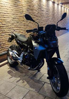 BMW-F 900 R SPORT-2023