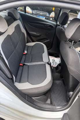 CHEVROLET-ONIX-2014