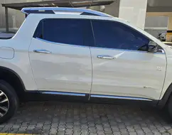 FIAT TORO 2.0 16V TURBO DIESEL VOLCANO 4WD AT9 FIAT TORO 2.0 16V TURBO DIESEL VOLCANO 4WD AT9