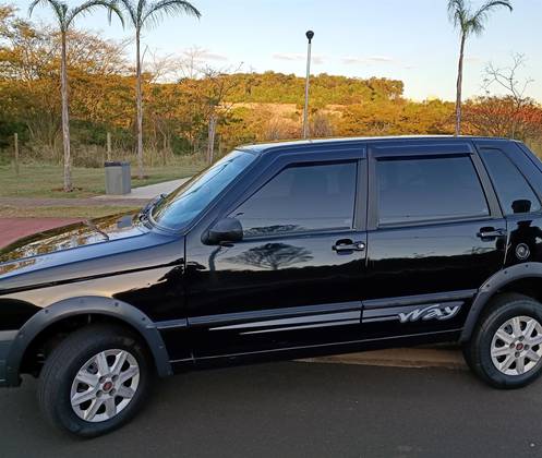 FIAT UNO 1.0 MPI MILLE WAY ECONOMY 8V FLEX 4P MANUAL