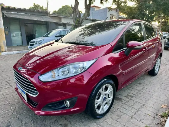 FORD FIESTA 1.6 SE HATCH 16V FLEX 4P POWERSHIFT