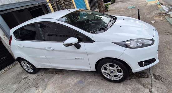 FORD-FIESTA-2016
