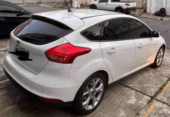 FORD-FOCUS-2017