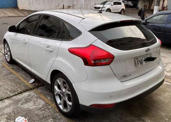 FORD-FOCUS-2017