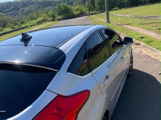 FORD-FOCUS-2.0 TITANIUM PLUS FASTBACK 16V FLEX 4P POWERSHIFT FORD-FOCUS-2015