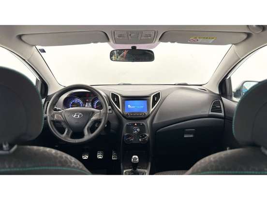 HYUNDAI-HB20X-1.6 16V STYLE FLEX 4P MANUAL HYUNDAI-HB20X-2018
