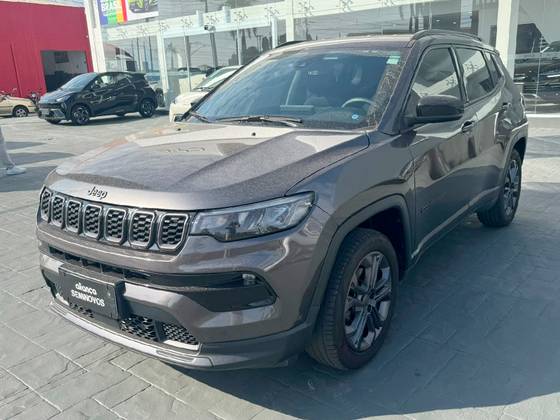 JEEP COMPASS 1.3 T270 TURBO FLEX LONGITUDE AT6