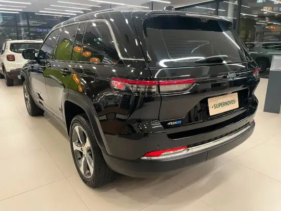 JEEP-GRAND CHEROKEE-2.0 TURBO HÍBRIDO 4XE AT8 JEEP-GRAND CHEROKEE-2023