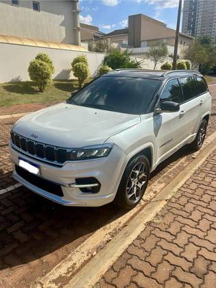 JEEP COMMANDER 1.3 T270 TURBO FLEX OVERLAND AT6