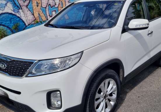 KIA-SORENTO-2014
