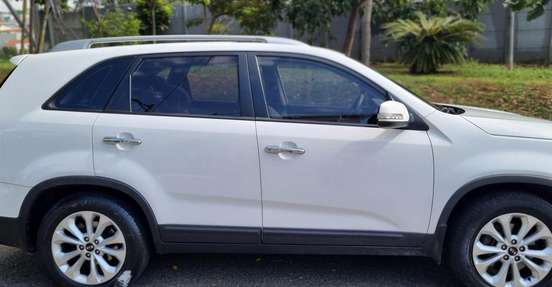 KIA-SORENTO-2014