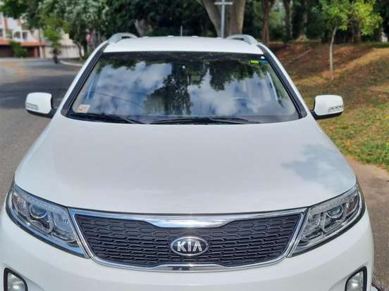 KIA-SORENTO-2.4 16V GASOLINA EX AUTOMÁTICO KIA-SORENTO-2014